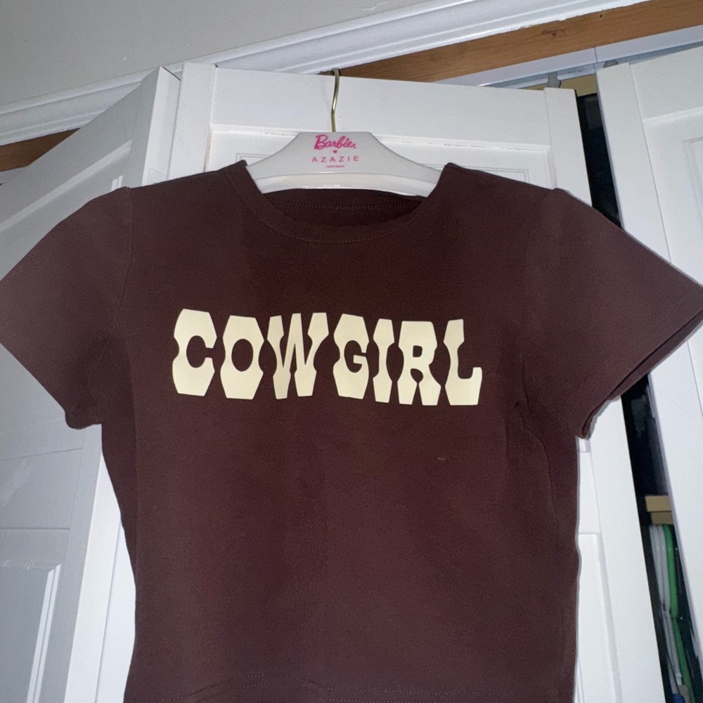 Brown Cowgirl crop